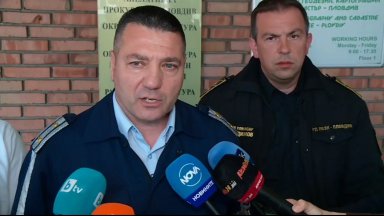 Водачът е със стаж 3 години книжка е взел през