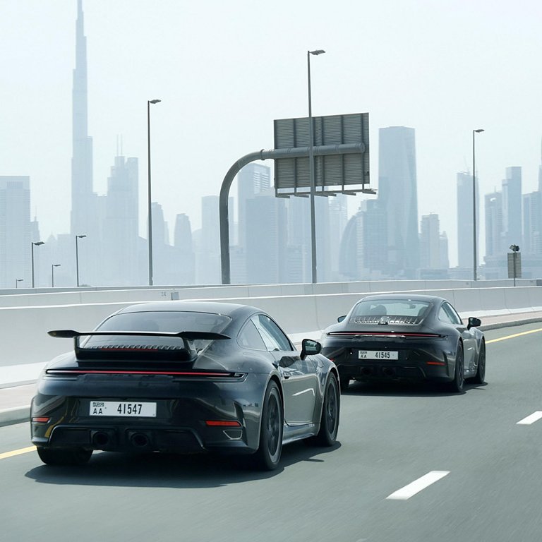 Porsche ще представи 911 с хибридно задвижване 