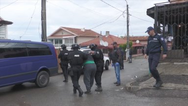 Акцията започна от бургаския кв Горно Езерово От една от