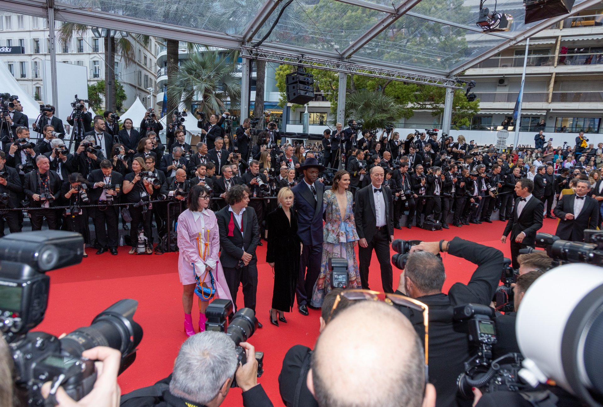 Еманюел Беар, Зоуи Уиток присъстваха на премиерата на "Le Deuxième Acte"