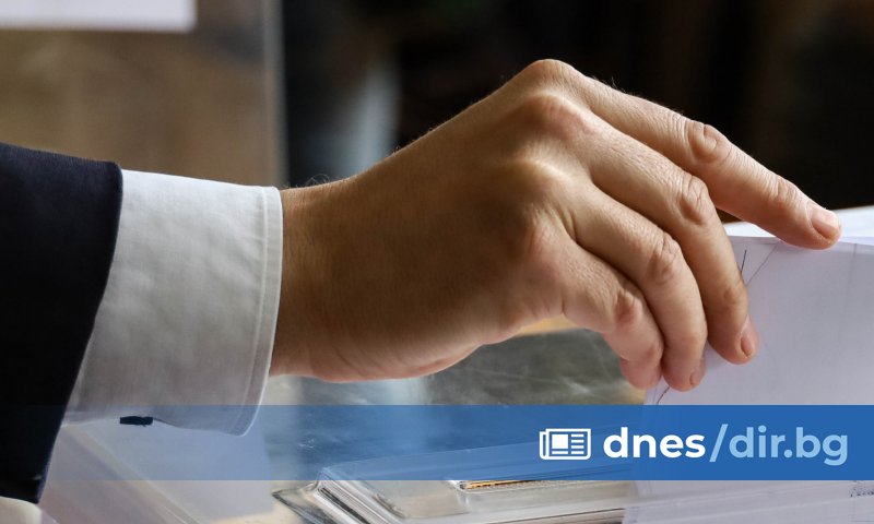 Данните са от представително за пълнолетното население на страната проучване, направено