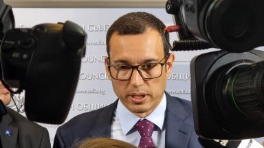 По рано днес от групата на БСП в СОС поискаха оставката