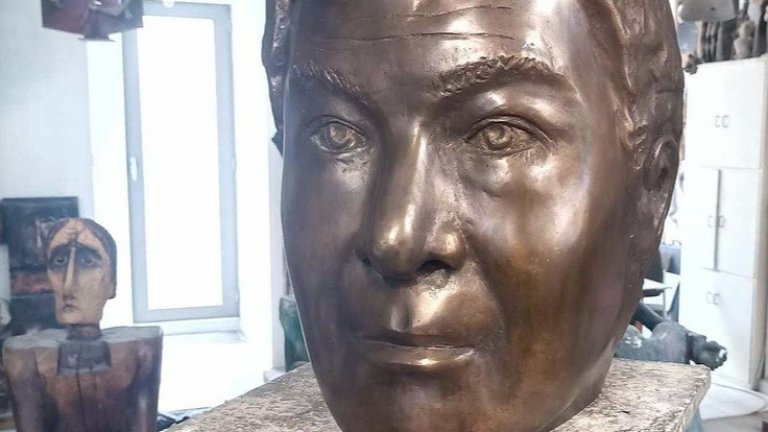 Паметник на поета и преводач Петър Алипиев ще бъде поставен в къщата музей на Шандор Петьофи в Унгария