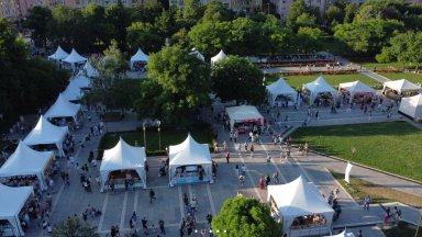 Пролетният панаир на книгата официално започва днес