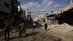 Израел покоси палестински джихадист с въздушна атака по къща в бежански лагер 