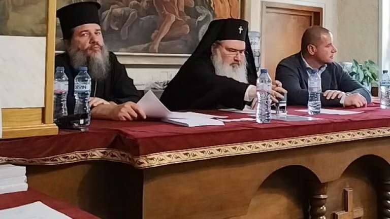 Епископ Арсений поведе във вота за Сливенски митрополит (снимки)
