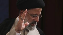 "Тайм": Списък на потенциалните заподозрени за мистериозната смърт на иранския президент