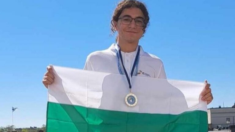 Ученик от Русе спечели сребърен медал на олипиада в Хелзинки