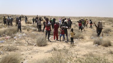 Журналистическо разследване разкрива, че ЕС финансира изоставянето на мигранти в Сахара