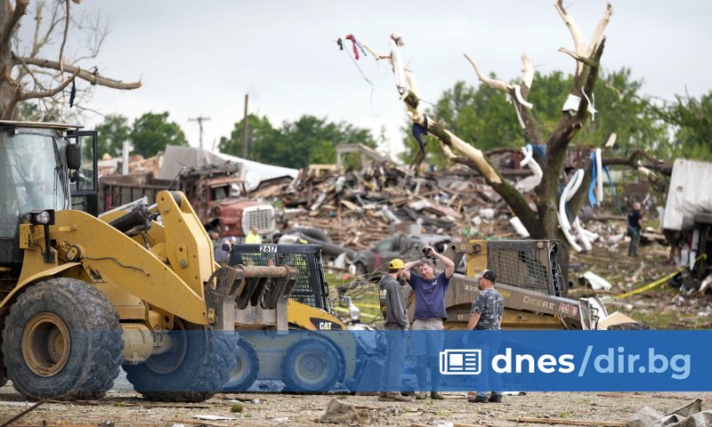 На кадри от Грийнфийлд се виждат огромни щети - къщи, превърнати