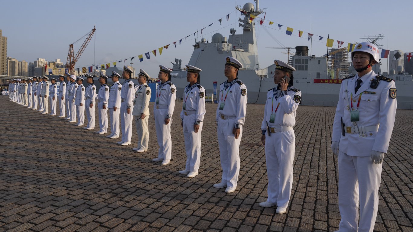 Китайски моряци