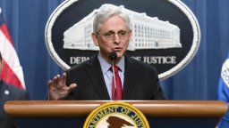 Главният прокурор на САЩ: Твърденията на Тръмп за заплаха от ФБР са "изключително опасни"