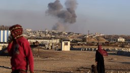 Въпреки решението на съда в Хага: Израел продължава атаките в Рафах