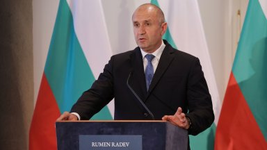 Българският президент е на официално работно посещение в Унгария по