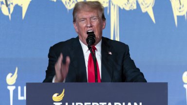 Всички снимки Агенцията отбелязва че мнозина от присъстващите са крещяли