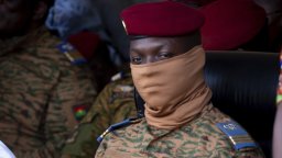 Хунтата в Буркина Фасо удължи срока на управлението си с пет години