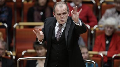 Френски диригент се оттегли от Кьолнската опера след скандал с неприлични телефонни съобщения