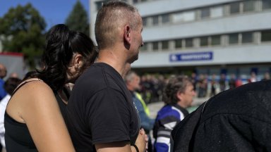 Нападателят простреля Фицо с четири куршума от близко разстояние докато