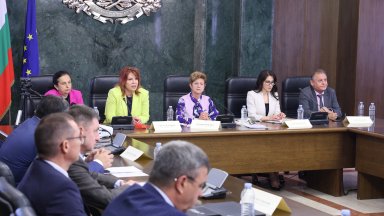 Начинът за вземане на проби за алкохол и наркотици е