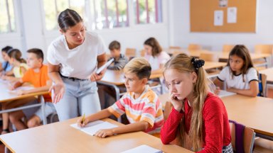 МОН Изпитът по математика ще бъде на 28 май Оценките от