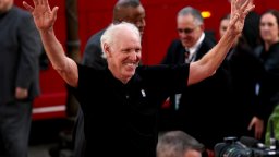 Заболяване погуби на 71 г. легендарна фигура на NBA