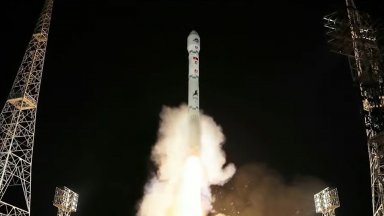 Северна Корея е изпитала ново гориво при завършилото с експлозия изстрелване на сателит