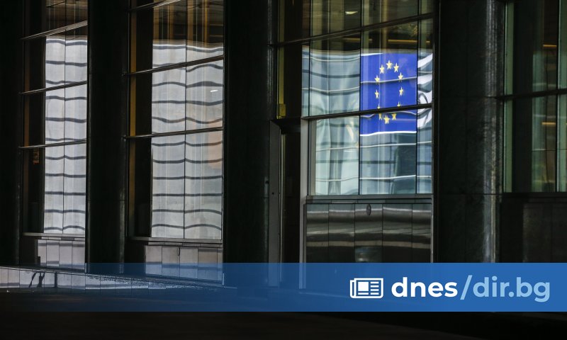 Уточнява се, че са били проверени помещения в Брюксел и