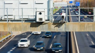 Италия въвежда нови правила за камерите за контрол на скоростта по пътищата