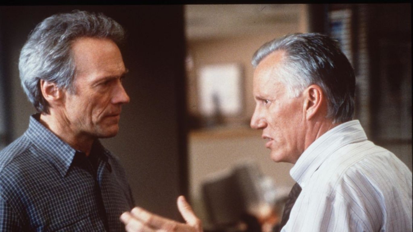 На снимките на