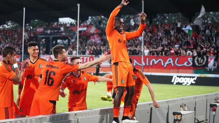 Край: Ловеч остана без футболен отбор