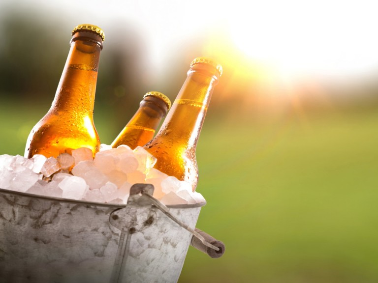 В чест на лятото: Как да изстудим бирата по най-бързия начин