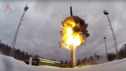 Близък до Кремъл: Русия трябва да обмисли "демонстративна" ядрена експлозия