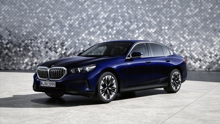 BMW пуска новата Серия 5 с по-мощни хибридни двигатели