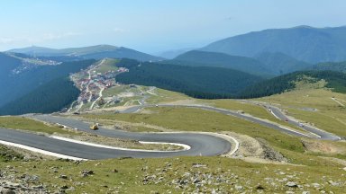 Планинската магистрала „Трансалпина“ в Румъния ще бъде отворена на 1 юни за летния сезон