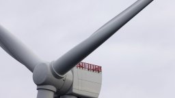 Целите на Германия за вятърна енергия са застрашени: все повече турбини отпадат от мрежата