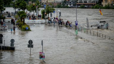 Хиляди са евакуираните в Южна Германия заради наводненията през уикенда (снимки+видео)