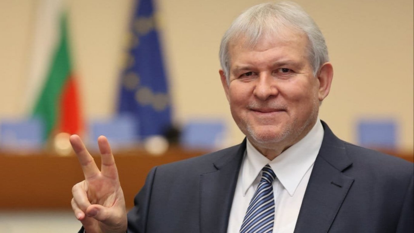 Надежда за стабилност: Румен Христов обещава съгласие по бюджета днес