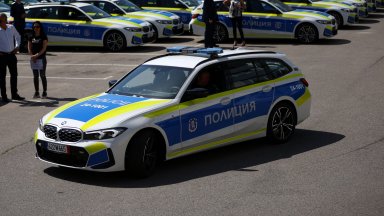 Показаха новите BMW-та на "Пътна полиция" (снимки)