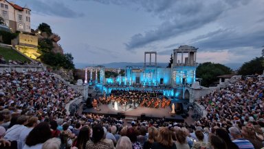 Соня Йончева и "Тоска" на Пучини завладяха публиката на Античния театър в Пловдив