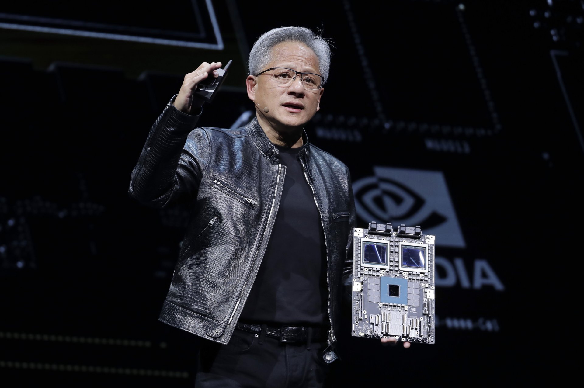 Изпълнителният директор на Nvidia Дженсън Хуанг