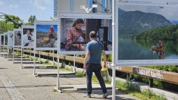 Фотоизложба показва работата на екосистемните учени от цяла Европа на Моста на влюбените в София