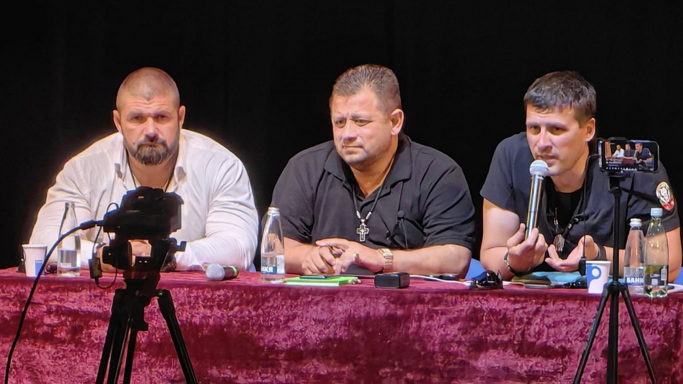 Дарин Георгиев за "Исторически парк": Събира ги сциентология, култ към личността и любов към парите