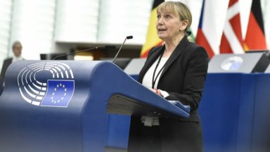 Елена Йончева все пак става евродепутат от петата позиция в ДПС?