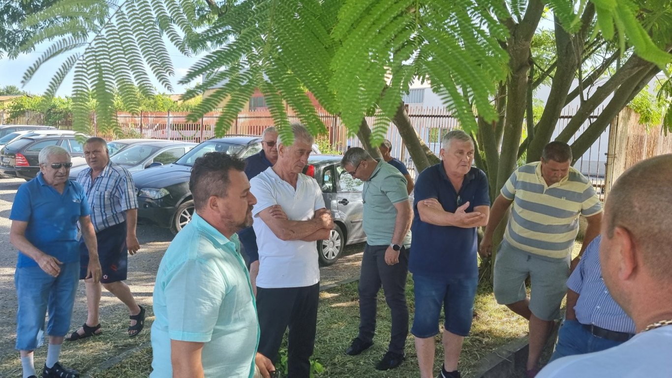 Автобусите от градския транспорт в Добрич не изпълняват курсове