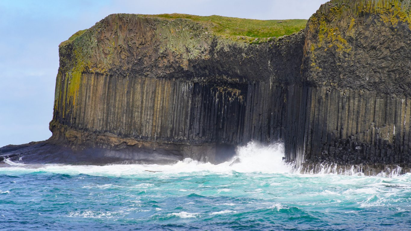  Пещерата на Фингал - мистичната морска катедрала на Шотландия