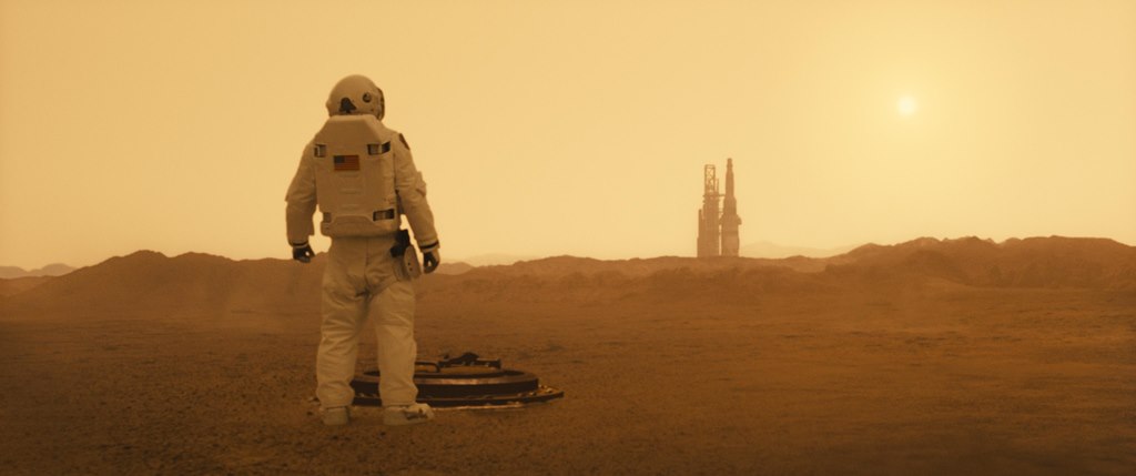 [Migrated image] https://i.dir.bg/kino/films/12134/ad_astra_dtlrD_240_t_pitt_mars_still_071719_g_r709.088625.jpg