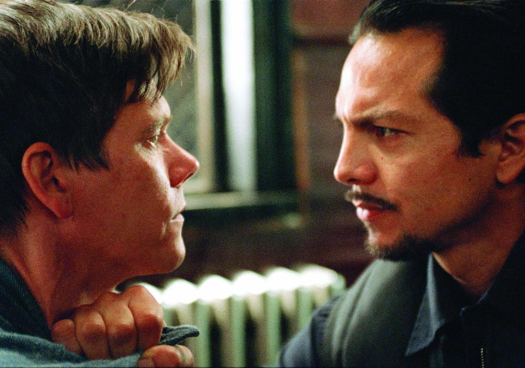 [Migrated image] https://i.dir.bg/kino/films/4901/still-of-kevin-bacon-and-benjamin-bratt-in-the-woodsman-(2004)-large-picture.jpg