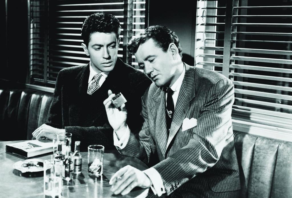 [Migrated image] https://i.dir.bg/kino/films/3964/still-of-farley-granger-and-robert-walker-in-strangers-on-a-train-(1951)-large-picture.jpg