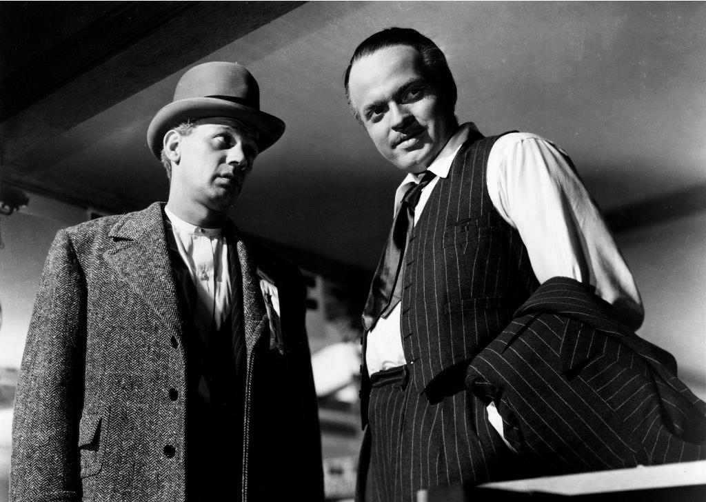 [Migrated image] https://i.dir.bg/kino/films/3801/still-of-orson-welles-and-joseph-cotten-in-citizen-kane-large-picture.jpg