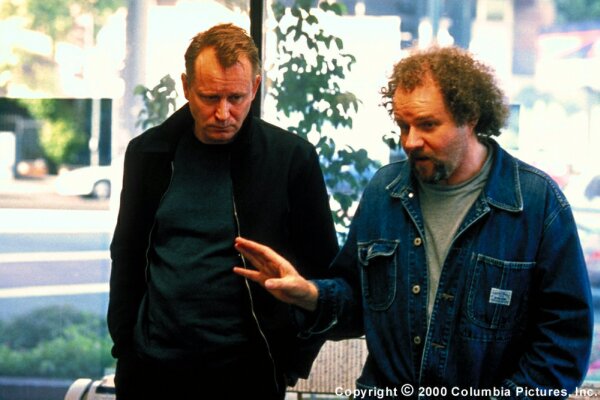 [Migrated image] https://i.dir.bg/kino/films/1515/Timecode_Mike_Figgis_Stellan_Skarsgard1.jpg